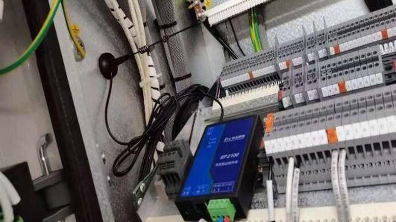 大功率变频电机通过变频调速技术，实现电机转速的调节。其工作原理如下：